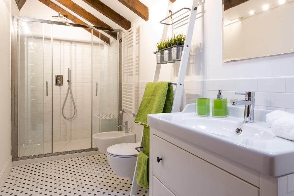 Suite Home Milano Fiera Esterno foto