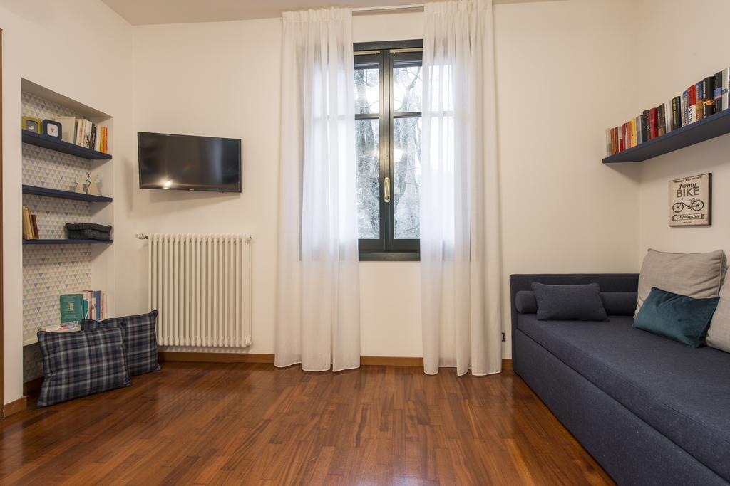 Suite Home Milano Fiera Esterno foto