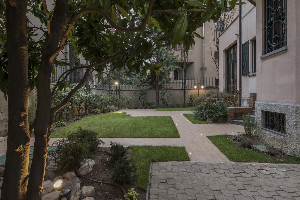 Suite Home Milano Fiera Esterno foto