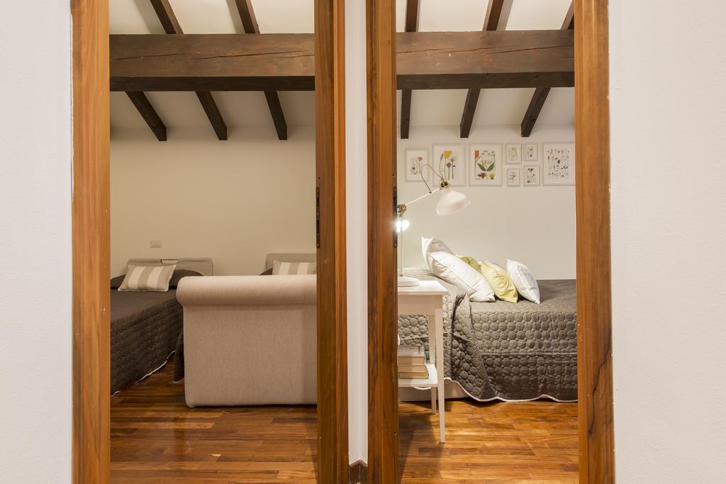 Suite Home Milano Fiera Esterno foto