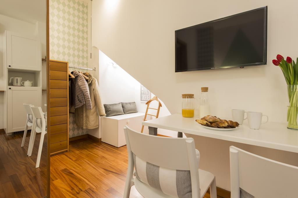 Suite Home Milano Fiera Esterno foto