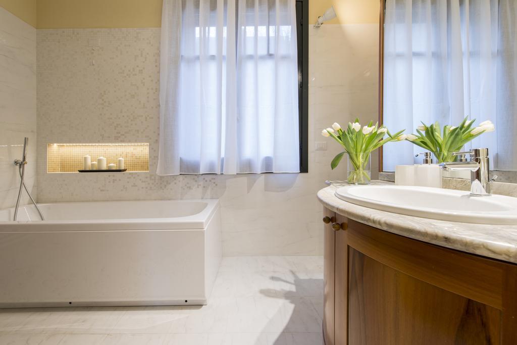 Suite Home Milano Fiera Esterno foto