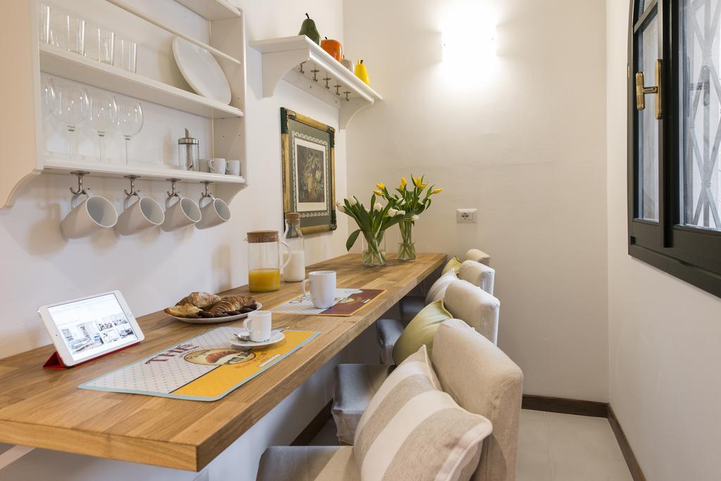 Suite Home Milano Fiera Esterno foto